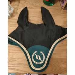 Bonnet*Back on Track Clearance