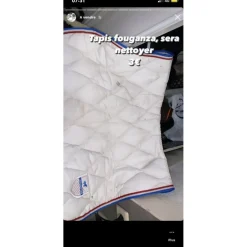 Bonnet et tapis* Sale