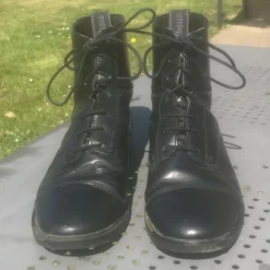 Boots>Boots Steeds
