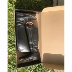 Petrie Bottes><noscript><img width=