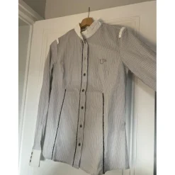 - Marque inconnue - Chemises & Polos>Chemise concours neuve