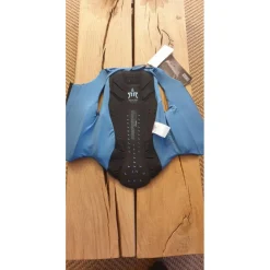Gilets De Cross Et Coques Dorsales><noscript><img width=