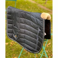 Dy'on Ensemble Tapis + Bonnet><noscript><img width=