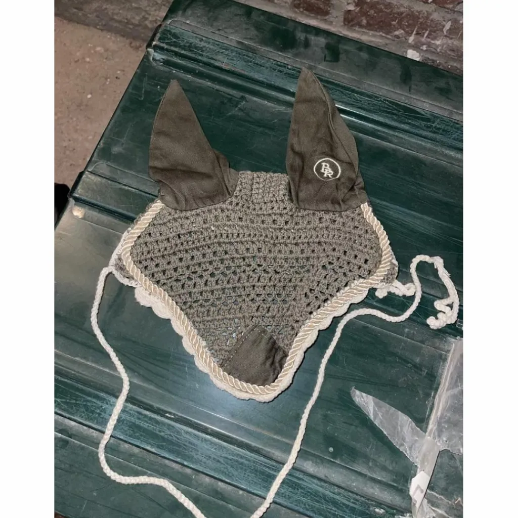 Ensemble poney tapis brodé "Elise" et bonnet vert amande*HFI Sale