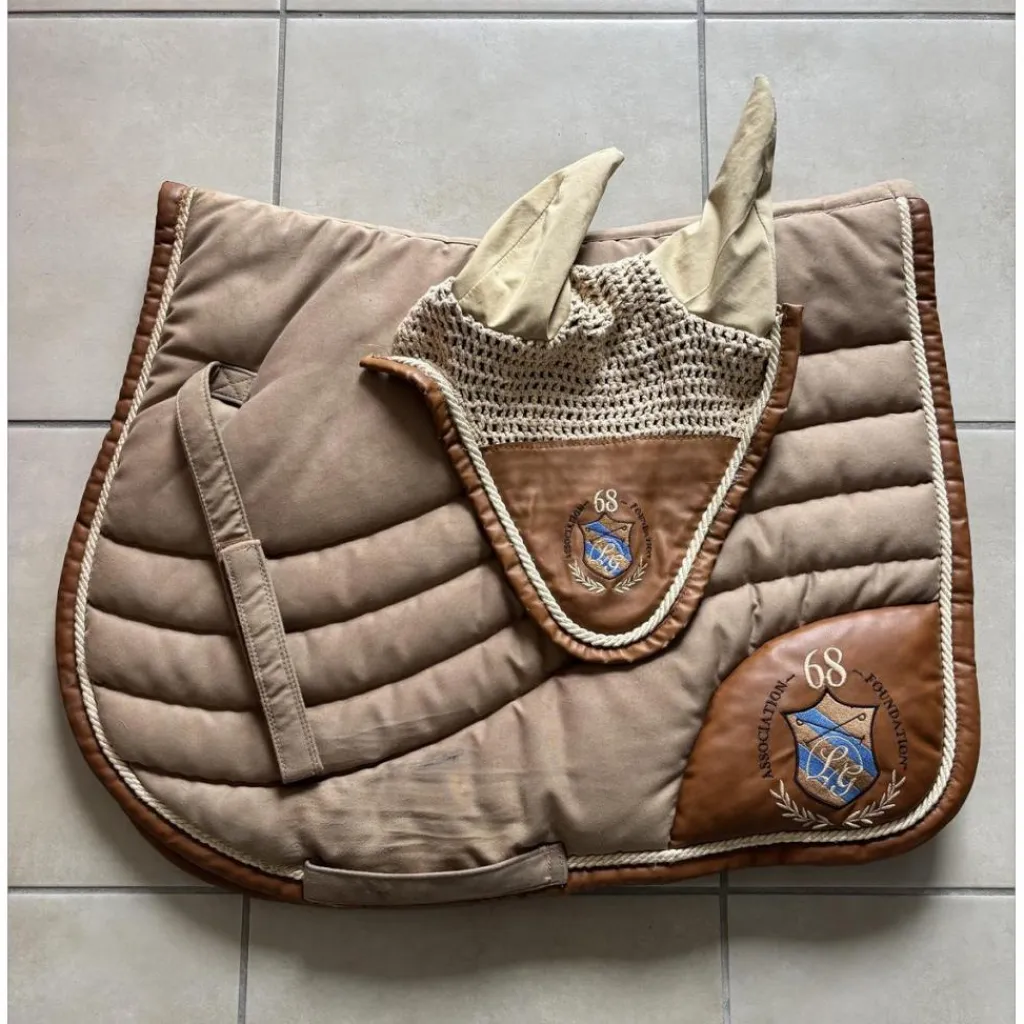 Ensemble tapis + bonnet marron*- Marque inconnue - Outlet