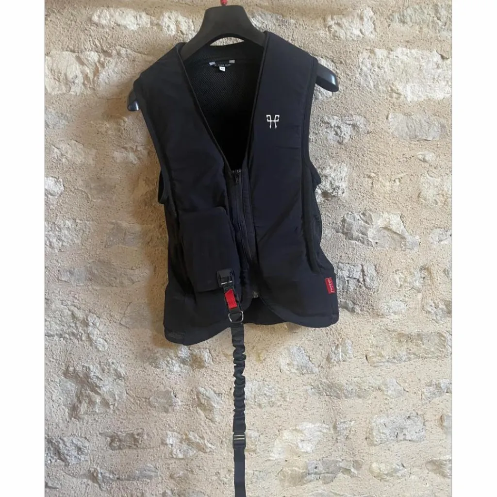 HorsePilot Airbags>🏇Gilet airbag Horse Pilot Twist'Air - Taille XS Junior + cartouche 💥