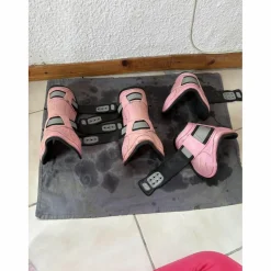 Guêtres + Protège-boulets rose – matière imperméable, facile à nettoyer*Hexa Sale