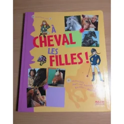 Livre « À cheval les filles »*- Marque inconnue - Sale