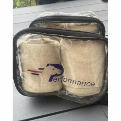 lot de 4 bandes de repos beige :2,5m.Elles sont en bon état.Vente pour cause de passage à cheval*Performance Outlet