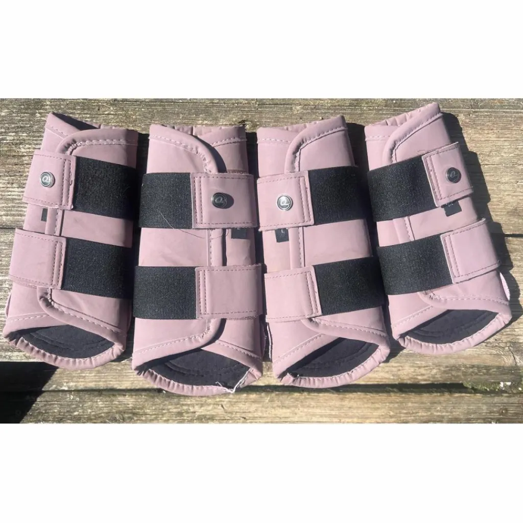 QHP Travail>Lot de guêtres dressage fermées taille cheval M et L