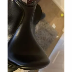 Omni taille 17/17,5 selle de dressage*Custom Saddlery Discount