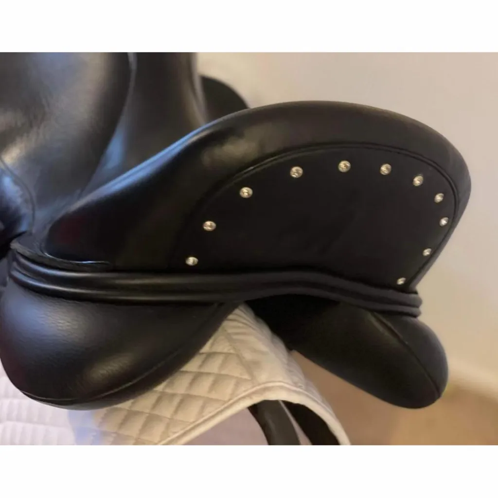 Omni taille 17/17,5 selle de dressage*Custom Saddlery Discount