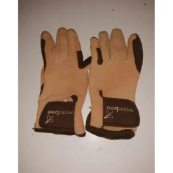 Accessoires>Paire de gants de chez go-sport.