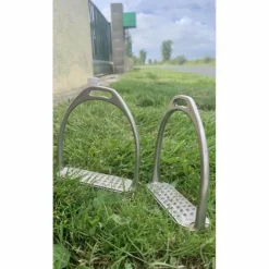 - Marque inconnue - Etriers>Paire d’étriers en métal
