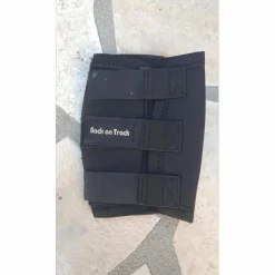 protège genoux gauche Back on Track*Horseware Clearance
