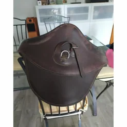 Sangle bavette en cuir*Eric Thomas Hot