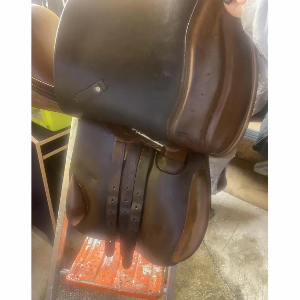 Ronzon Legend Selles Mixtes>Selle 17 pouces