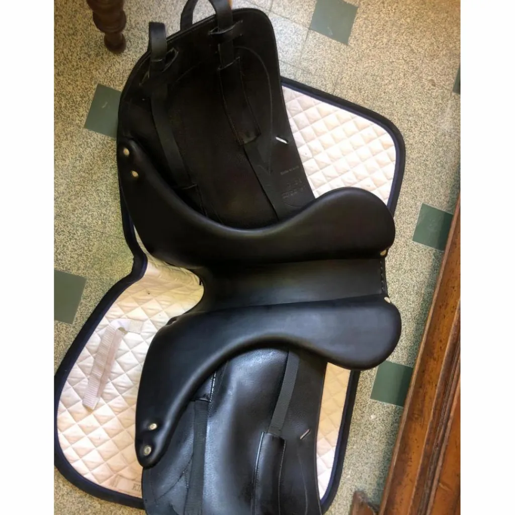 Antares Selles De Dressage>SELLE