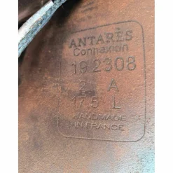 Antares Selles D'Obstacle><noscript><img width=