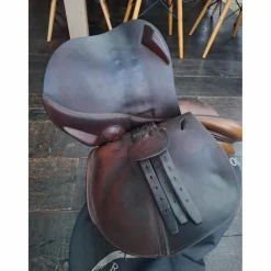 Antares Selles D'Obstacle><noscript><img width=