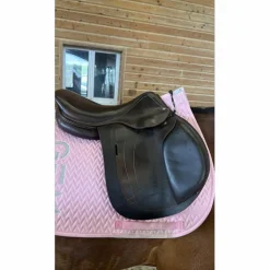 Arion Selles D'Obstacle><noscript><img width=