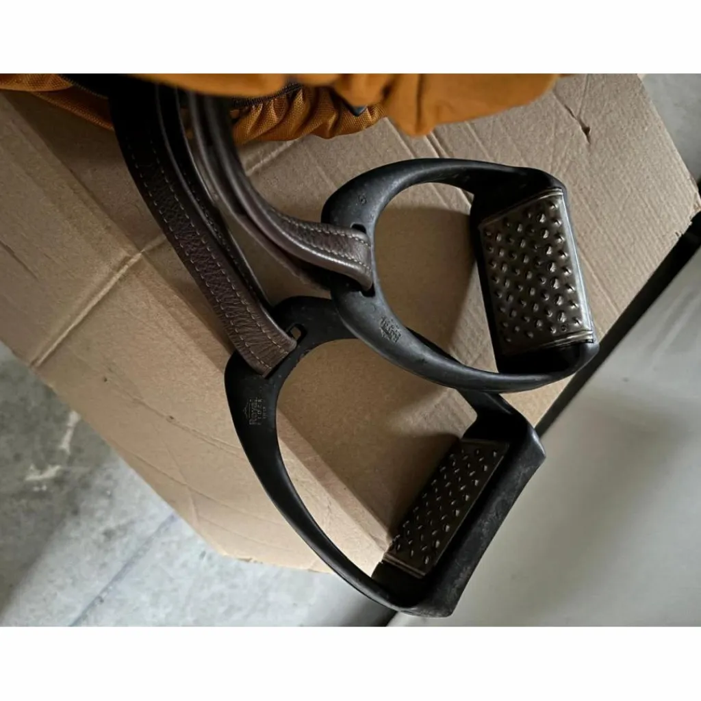 Butet Selles D'Obstacle>Selle 17''5