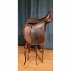 - Marque inconnue - Selles De Dressage>Selle Cavaletti dressage 17" cuir
