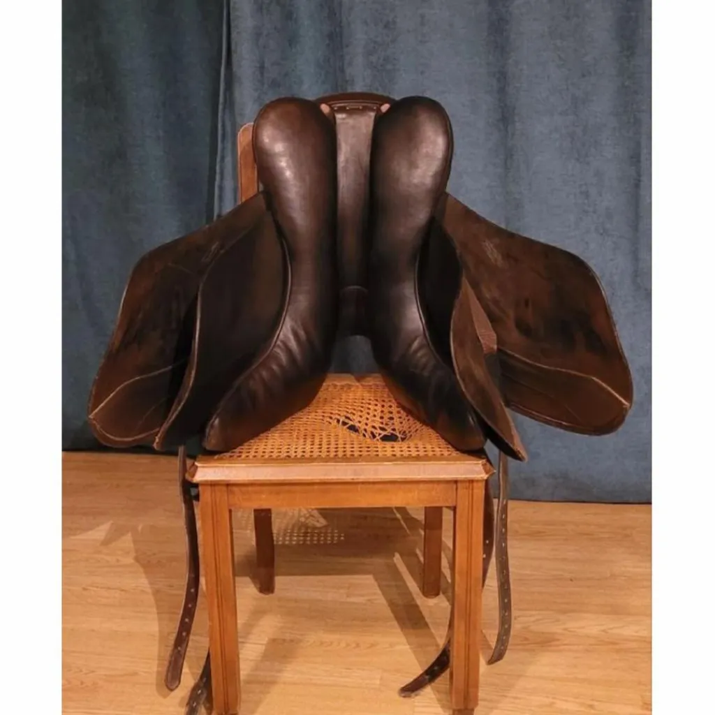 - Marque inconnue - Selles De Dressage>Selle Cavaletti dressage 17" cuir