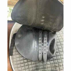 Childeric Selles Mixtes><noscript><img width=