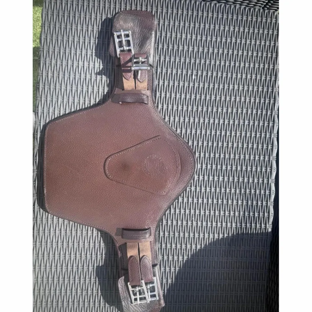 Childeric Selles D'Obstacle>Selle sans quartier 18" Havane Châtaigne