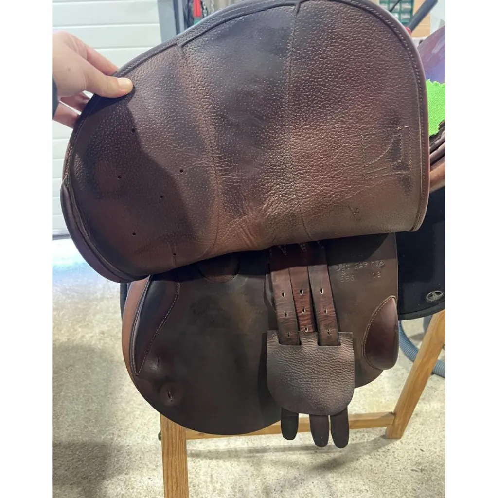 Childeric Selles Mixtes>Selle Childéric 2018 17,5