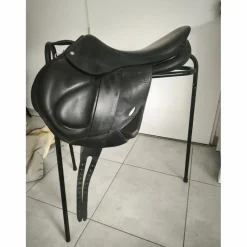 Childeric Selles De Cross><noscript><img width=