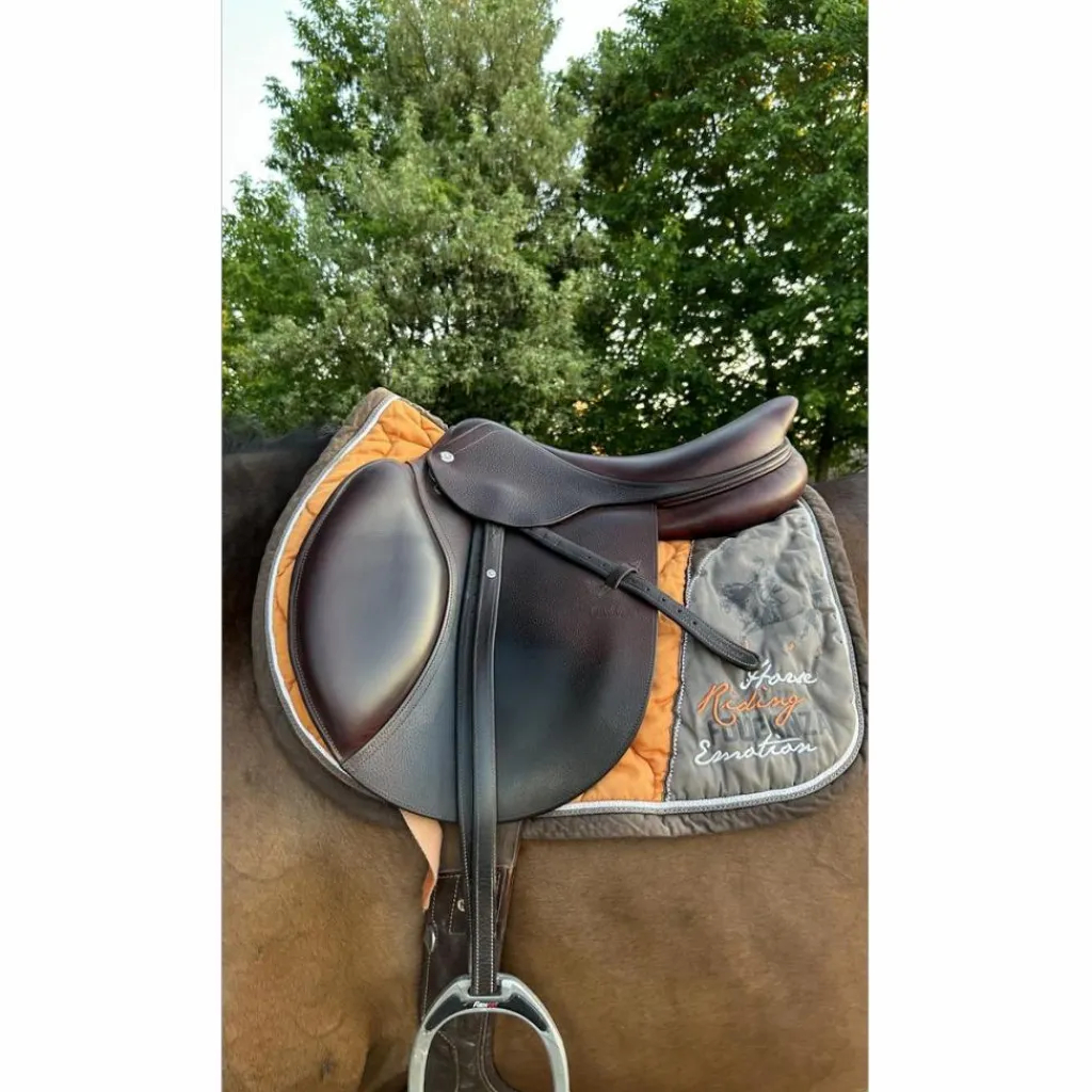 CWD Selles D'Obstacle>Selle