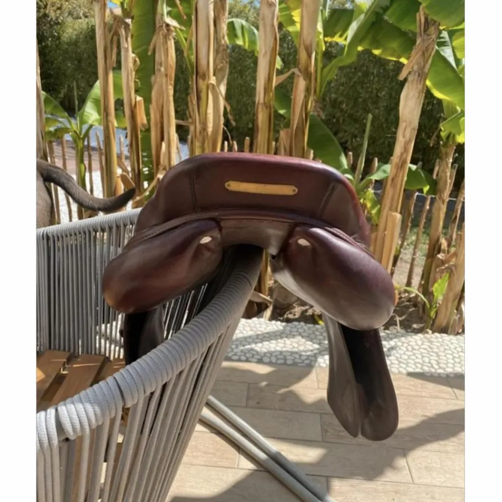 CWD Selles D'Obstacle>Selle
