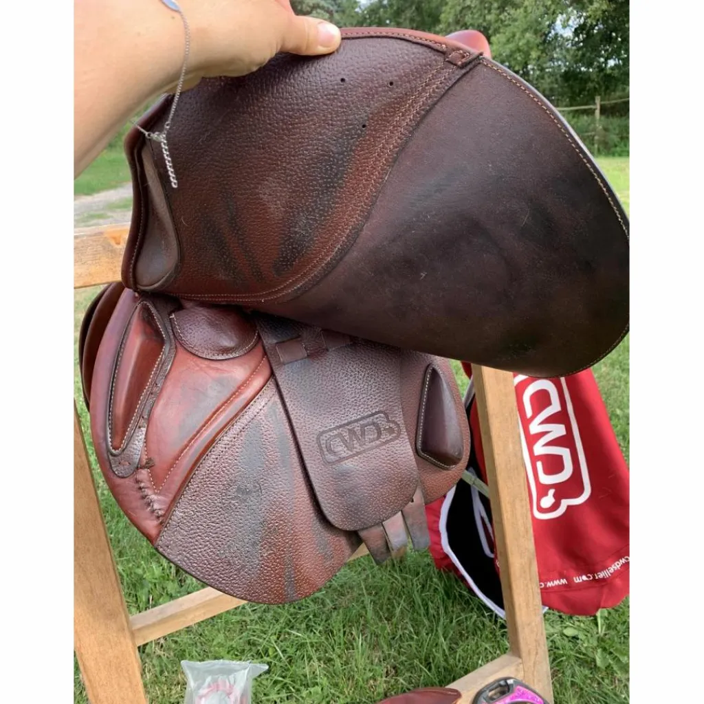 CWD Selles D'Obstacle>Selle