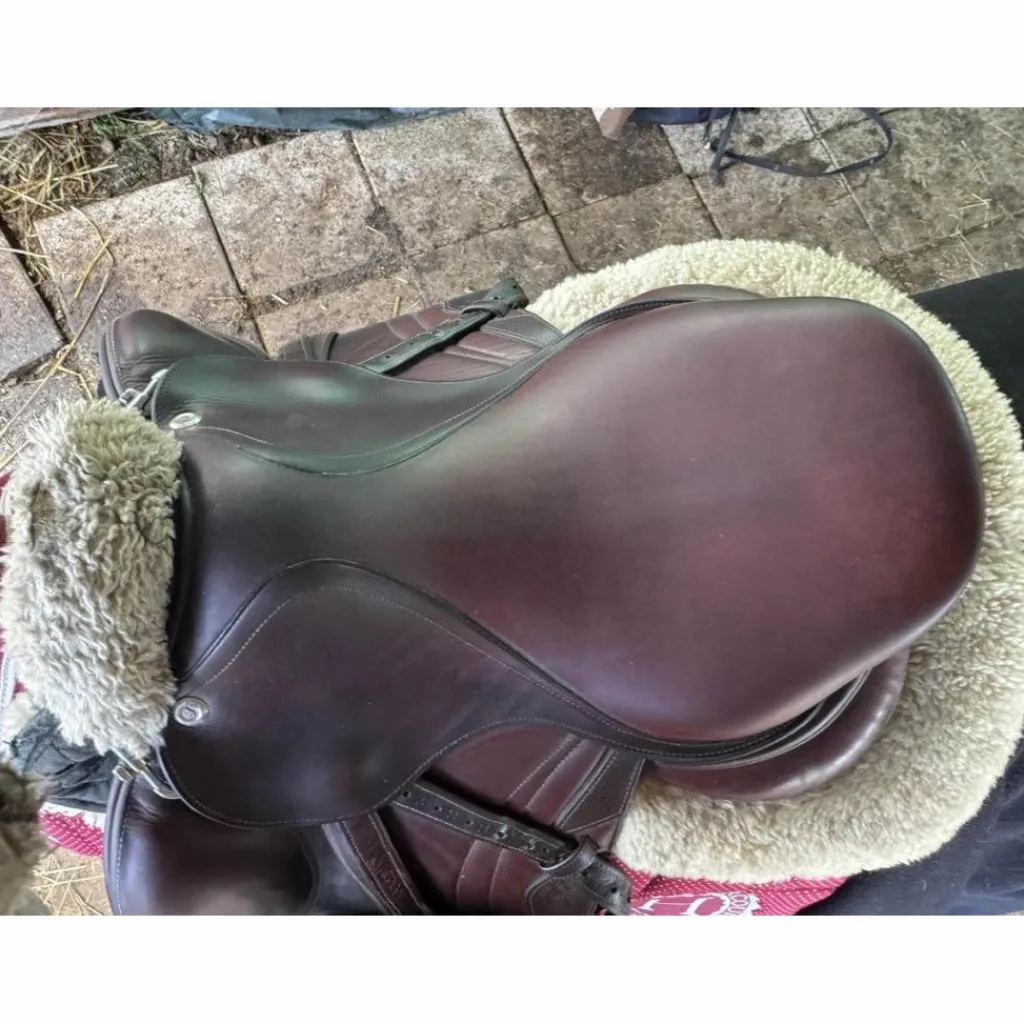 Selle cuir 15,5*CWD Online