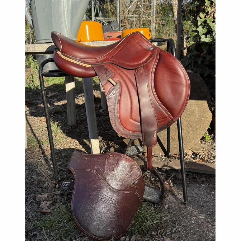 CWD Selles D'Obstacle>Selle mademoiselle 17 pouces