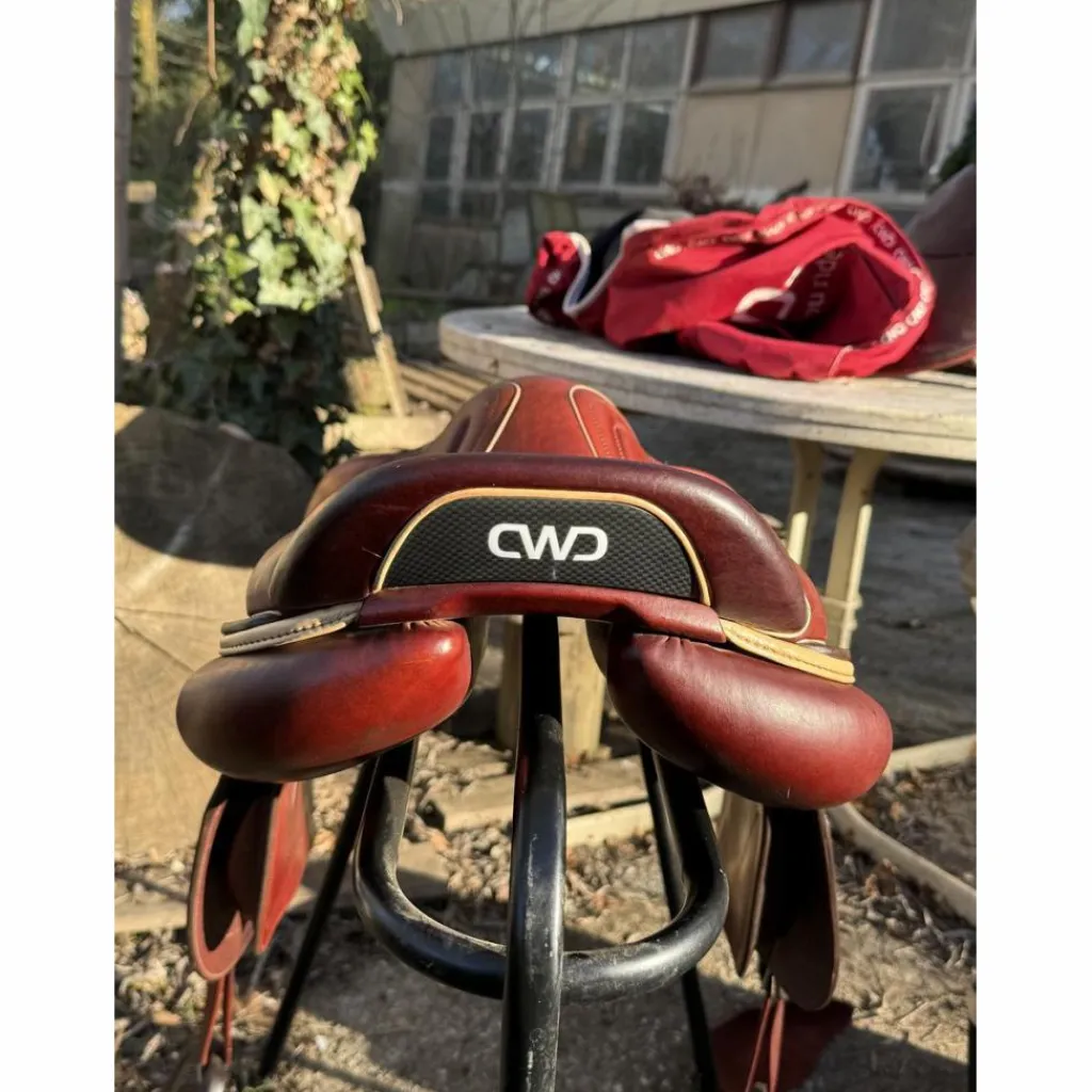 CWD Selles D'Obstacle>Selle mademoiselle 17 pouces