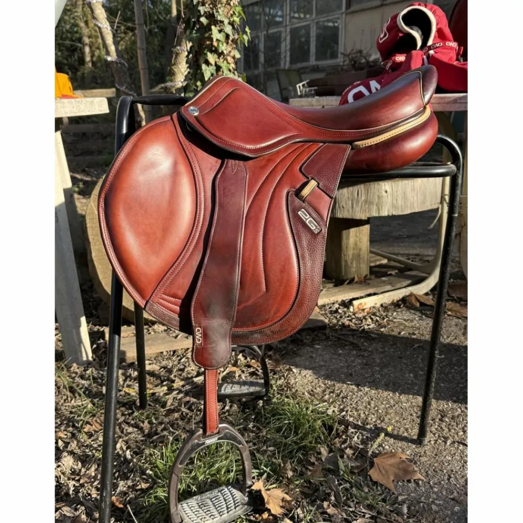 CWD Selles D'Obstacle>Selle mademoiselle 17 pouces