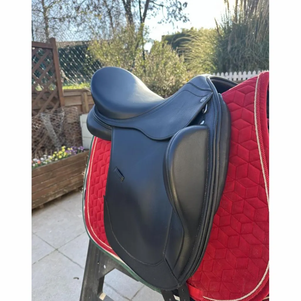 Selle de dressage*Time Rider Online