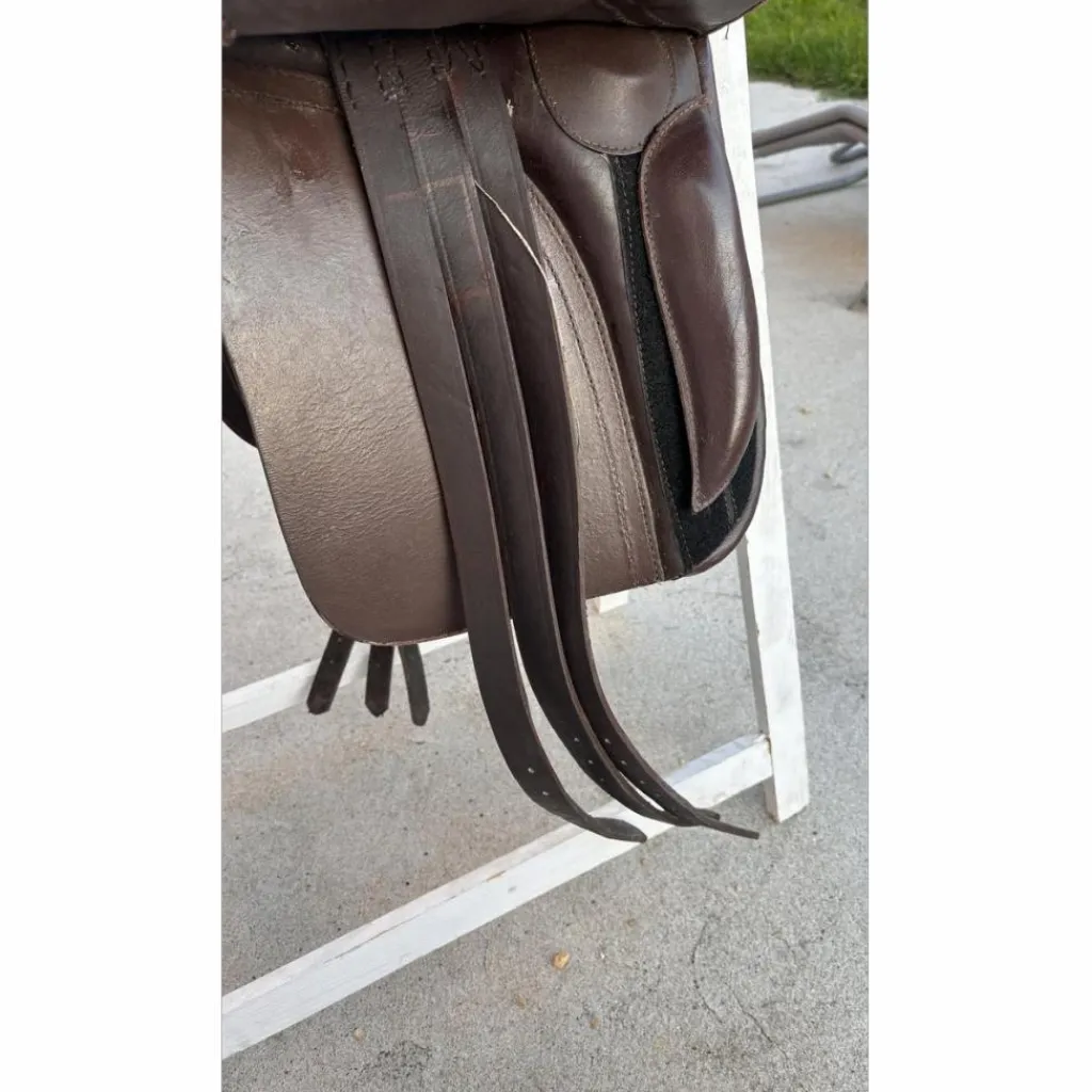 - Marque inconnue - Selles De Dressage>Selle de dressage