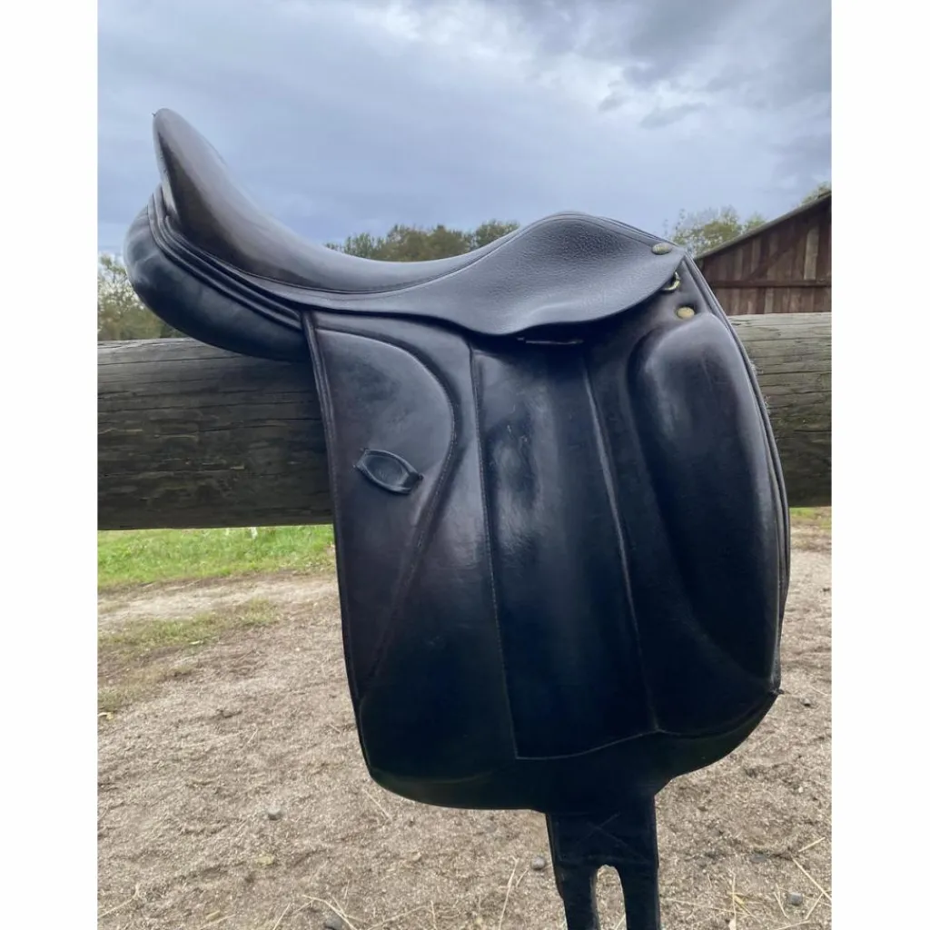 Henri de Rivel Selles De Dressage>Selle de dressage