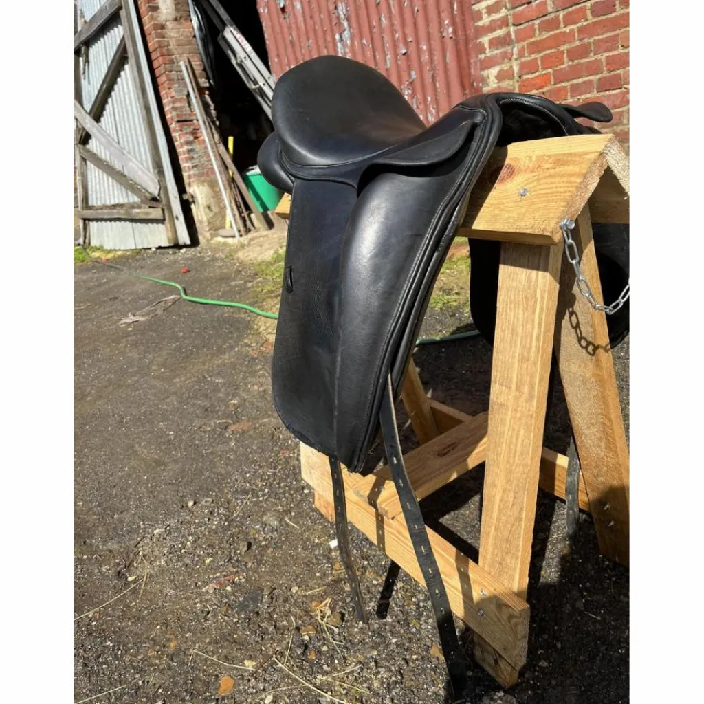 Selle de dressage*Eric Thomas New