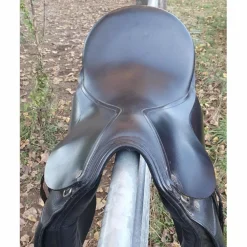 Selle de dressage*- Marque inconnue - Hot