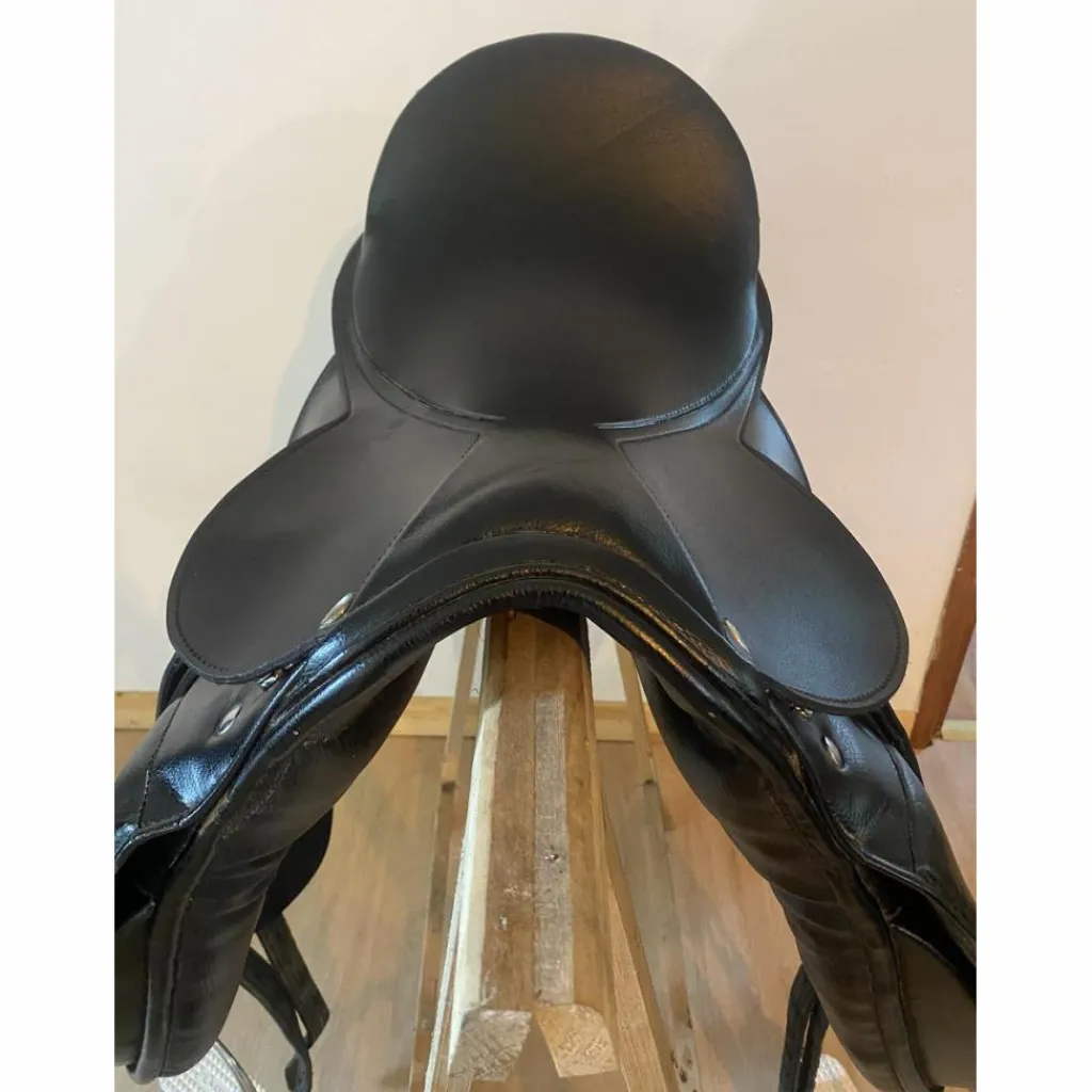 Selle de dressage*- Marque inconnue - Best