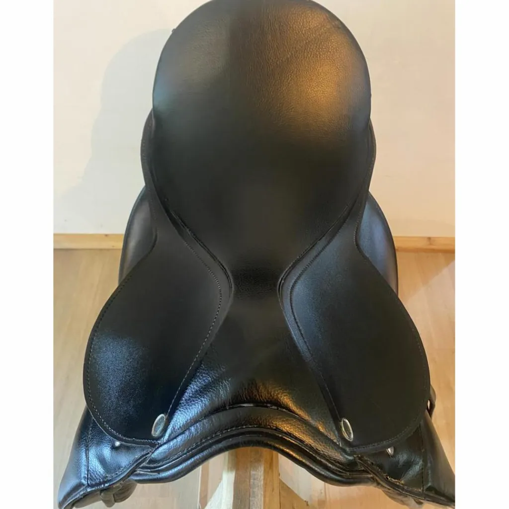 Selle de dressage*- Marque inconnue - Best
