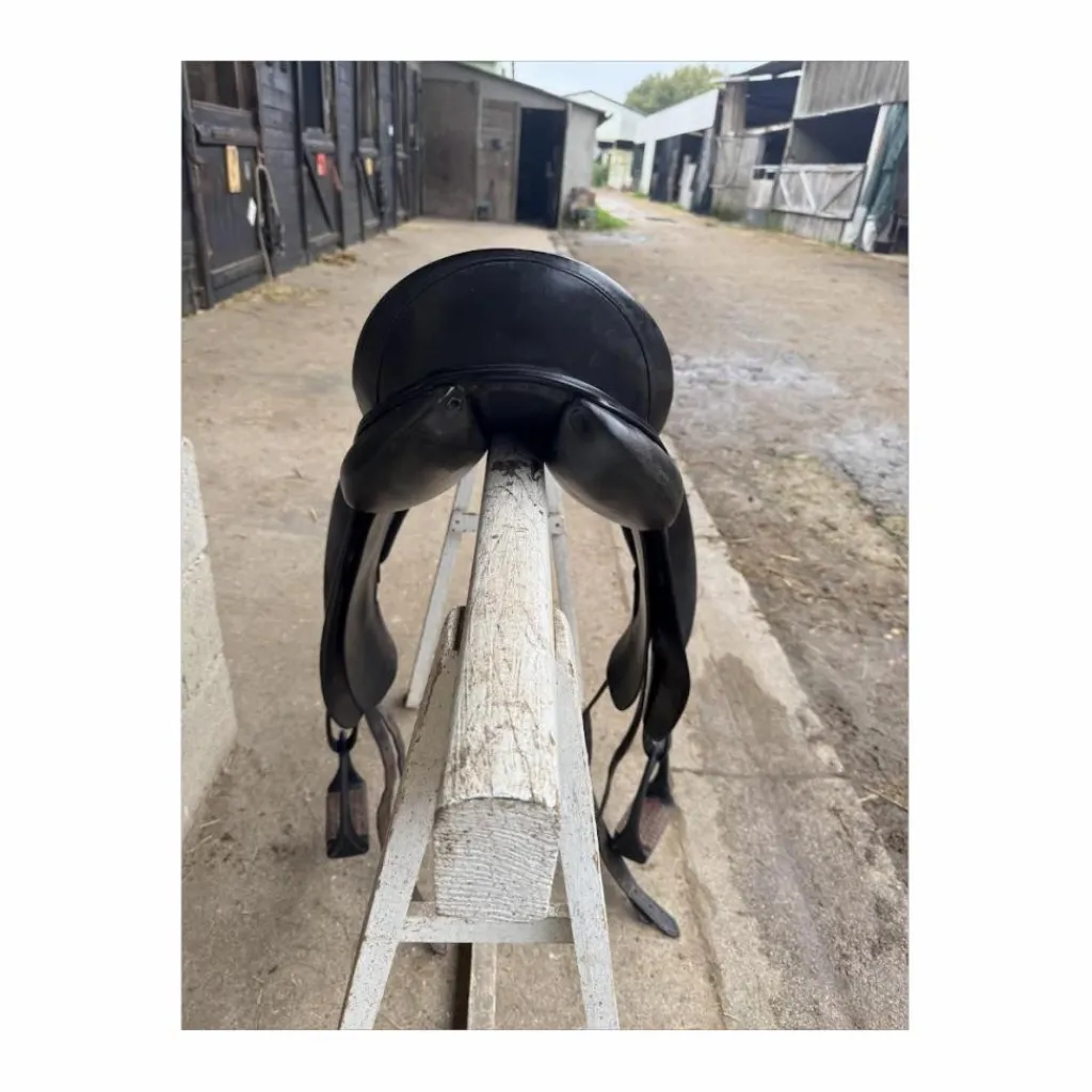 Henri de Rivel Selles De Dressage>Selle de dressage -