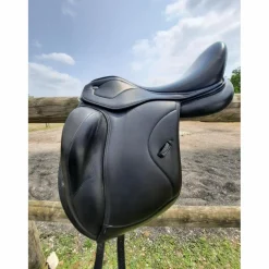 Ikonic Selles De Dressage><noscript><img width=