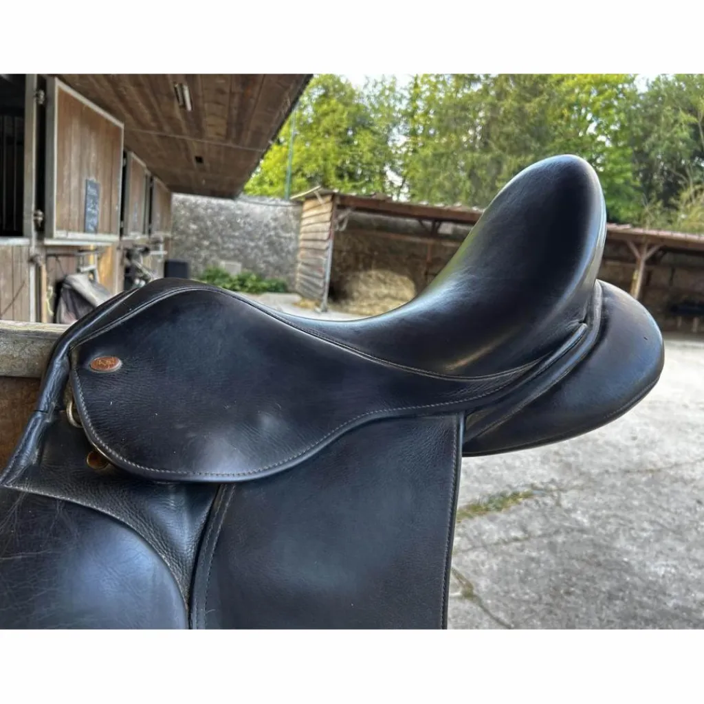 selle de dressage 17 pouces*Eric Thomas Discount