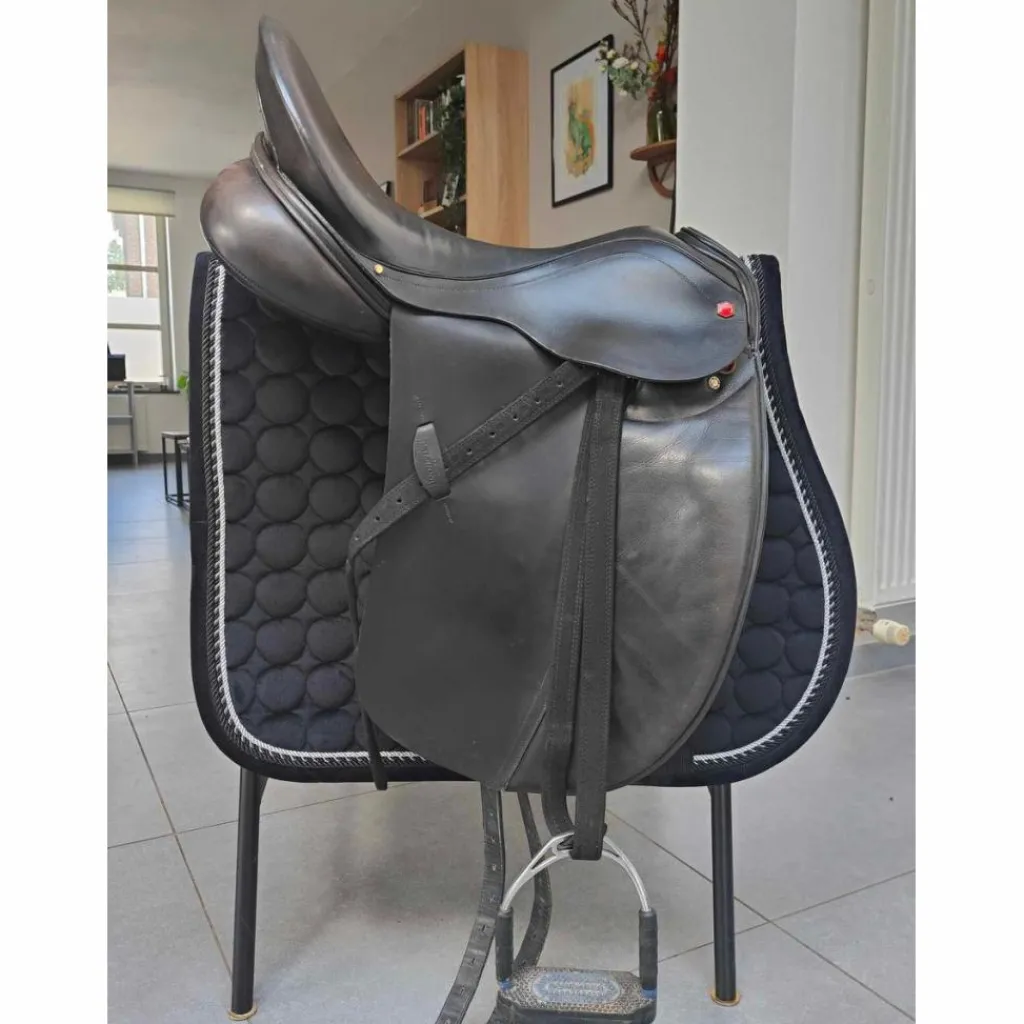 Albion Selles De Dressage>Selle de dressage 17.5'